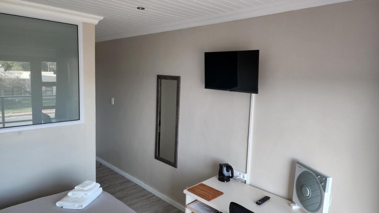 Hotel Stonehouse On Main Struisbaai Exterior foto