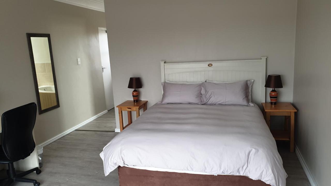 Hotel Stonehouse On Main Struisbaai Zimmer foto